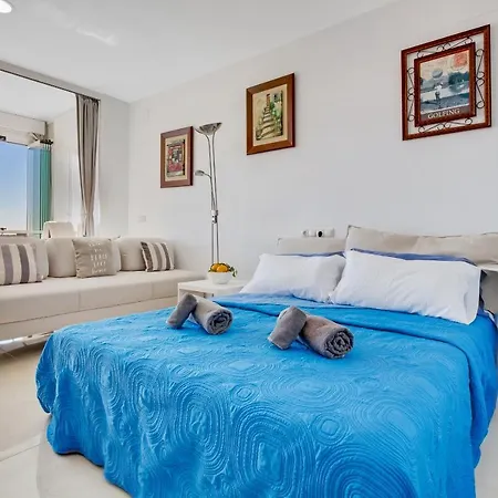 Manolo De Steram Flats *